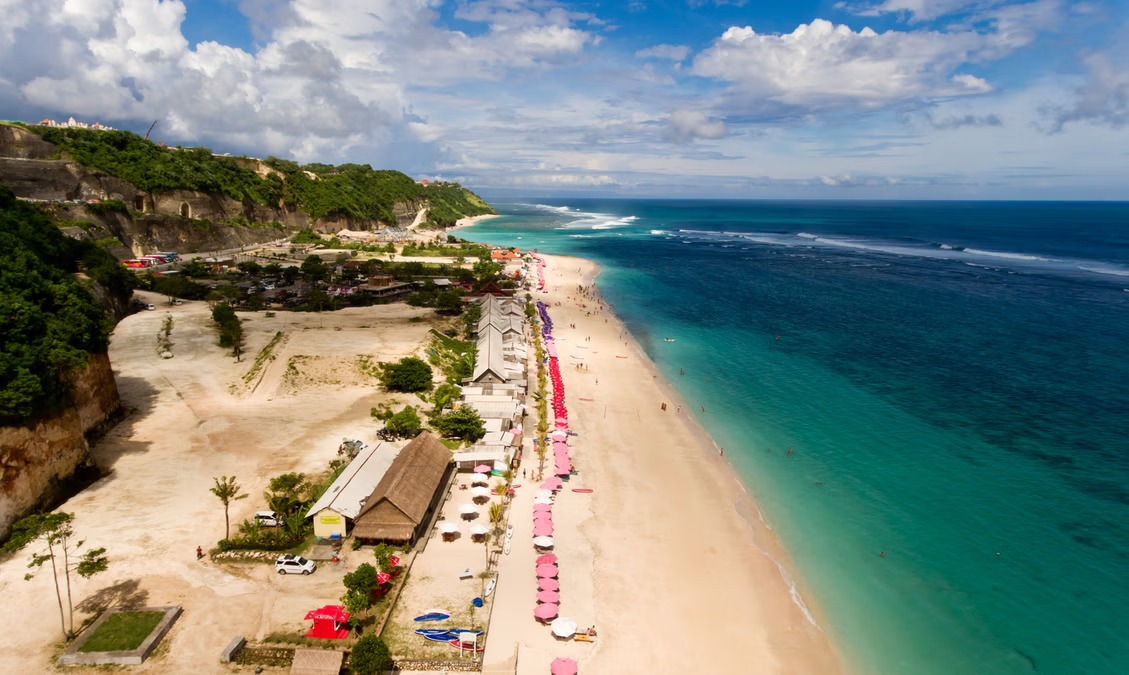 Day 03:Nusa Dua-Panadawa beach-Ulu watu temple ( B,L,D)